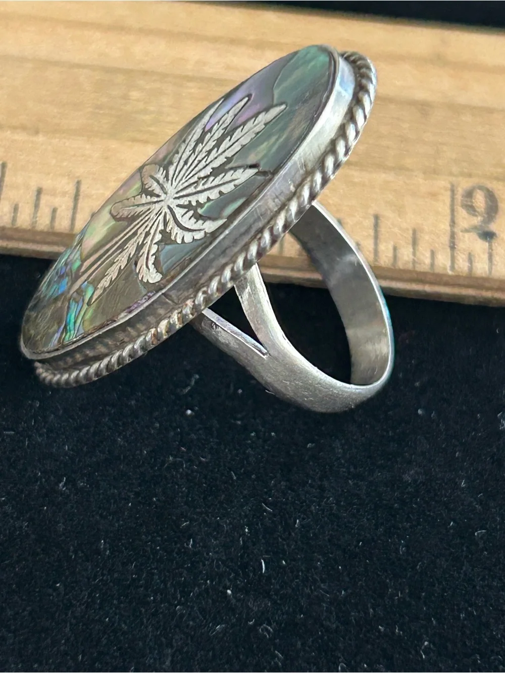 Vintage Taxco Mexico Sterling Silver Cannabis Inlay Abalone Ring Size 8.25